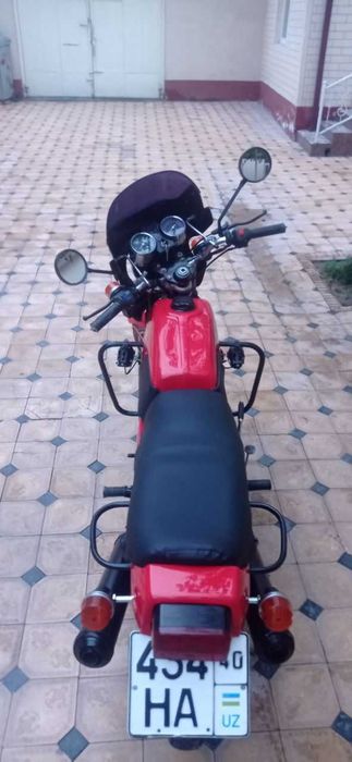 Motatsikl qizil rangli 200 kubali