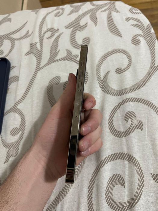 Vând iphone 14 pro max ca nou