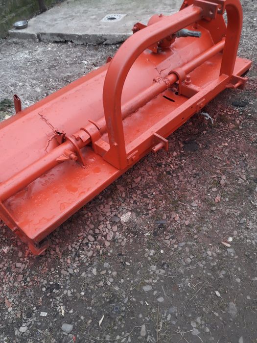 Tocator resturi vegetale