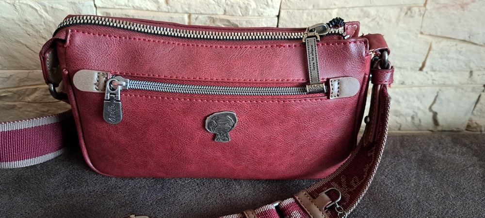 Кокетна чантичка Anekke