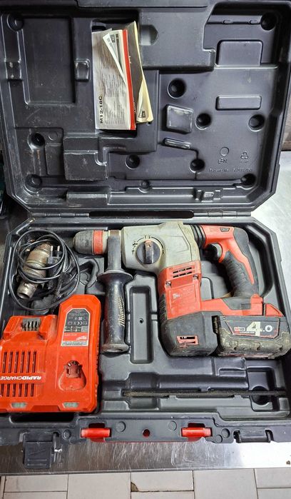 Перфоратор Milwaukee HD18HX перфоратор