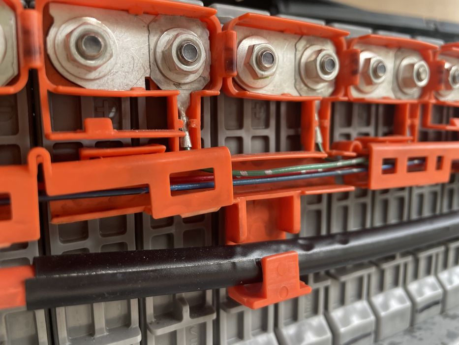 Reconditionam baterii hybrid. Acoperim toata gama de masini hibrid.