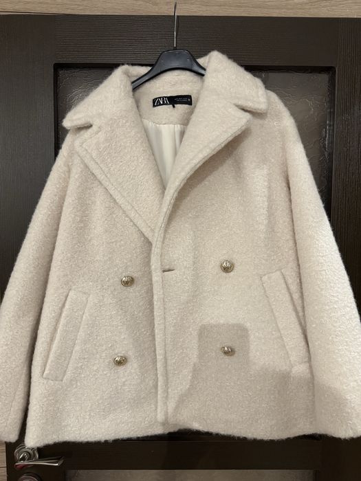 Дамско палто от букле Zara