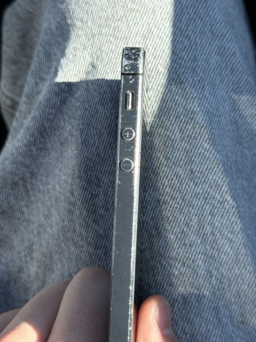 Vand iPhone 5 pentru piese! Predare in cluj