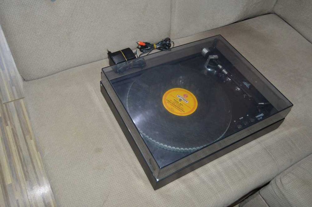 Pick-up THORENS TD 105 + Doza Ortofon OM5
