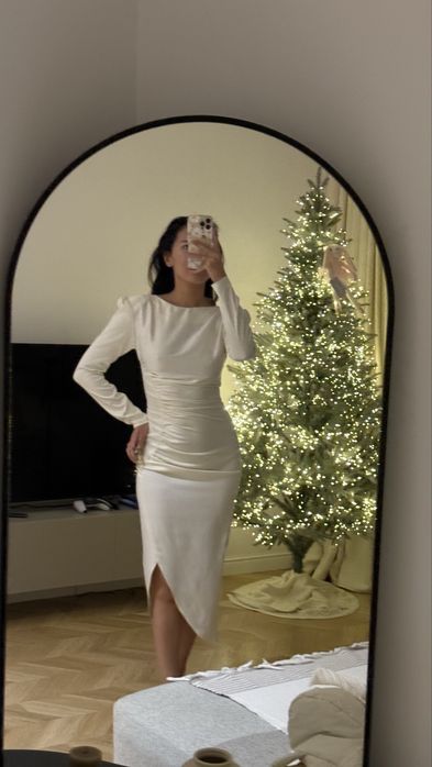 Вечернее нарядное платье