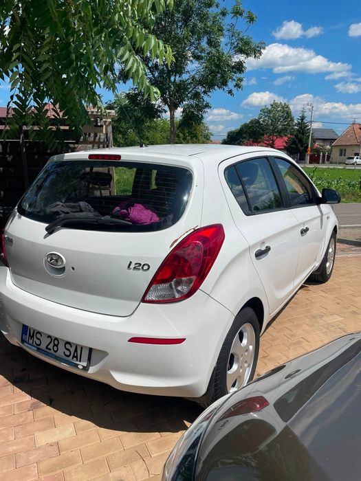 HYUNDAI i20 2015 — imagine 2