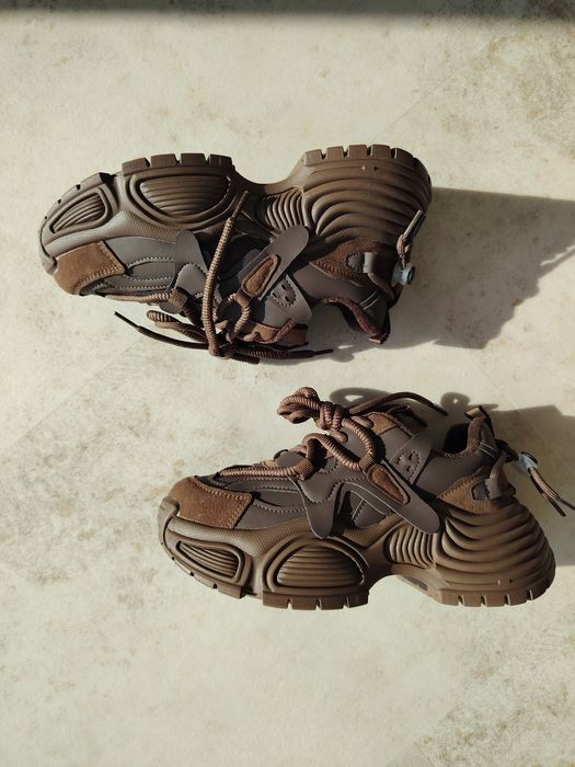 Дамски обемни маратонки