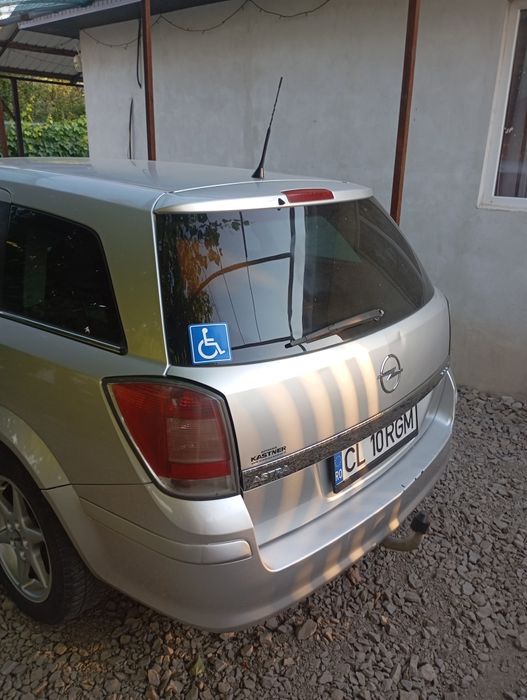 Vând Opel Astra h