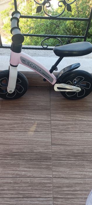 Баланс колело момиче