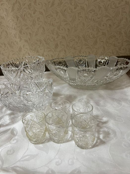 Продам хрустальные вазы