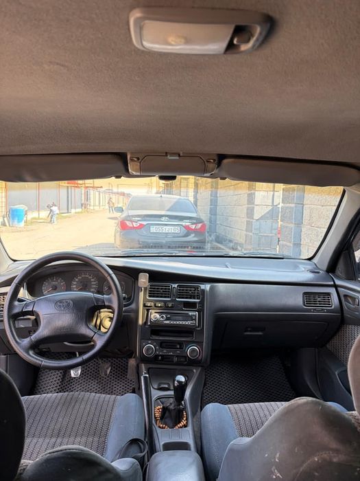 Тойота Карина Е 1995 ж. Объем 2.0