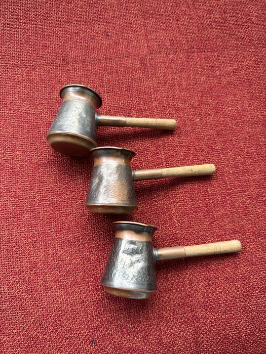 Сувенирни медни джезвета