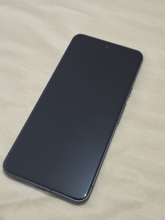 Google Pixel 8 черный