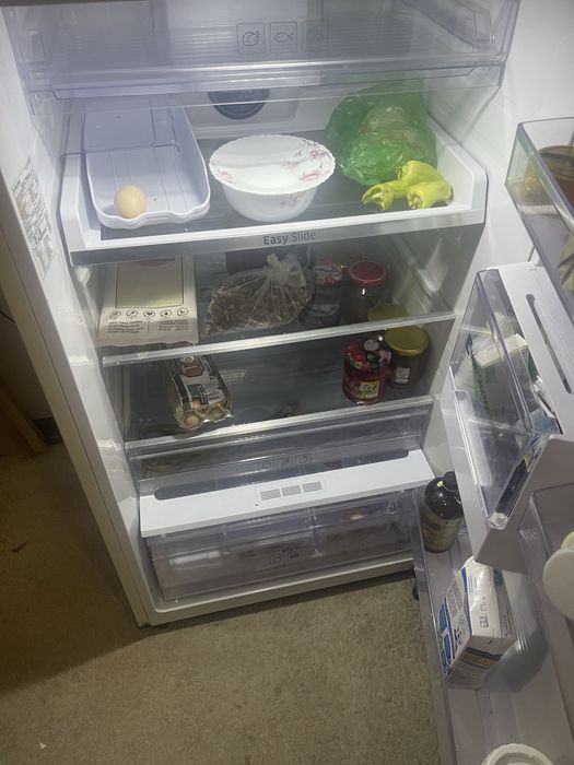 Samsung xoladilnik srochna sotiladi