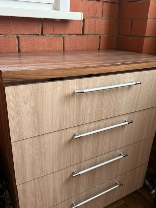 Спальный гарнитур