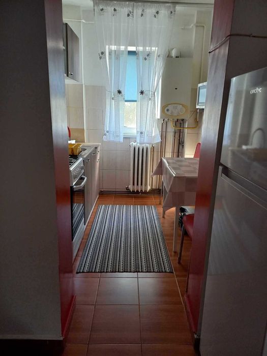 Vând apartament 2 camere, zona Zimbru