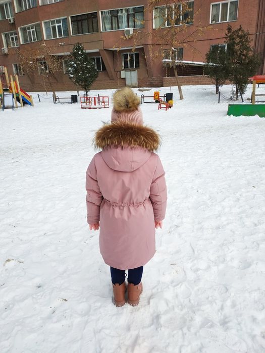 Зимняя куртка парка на девочку