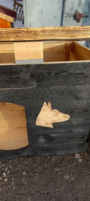 Будка собачья для средних размеров собак