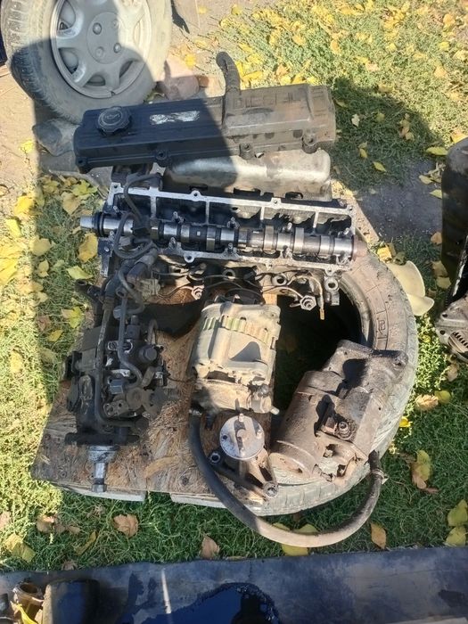 Продам запчасти Двигателя RF
