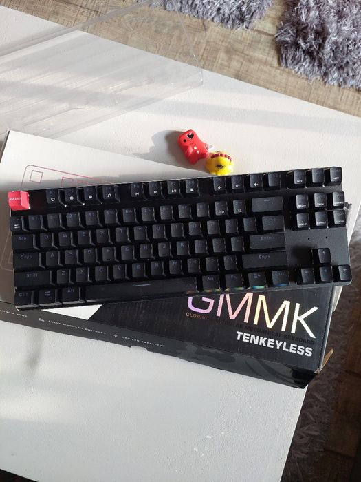 Tastatura mecanica aluminiu TKL Glorious GMMK