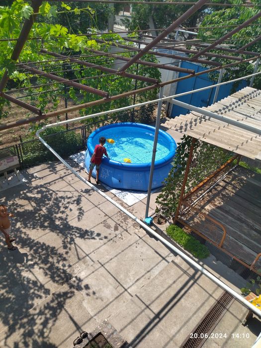 Продам бассейн oт фирмы intex