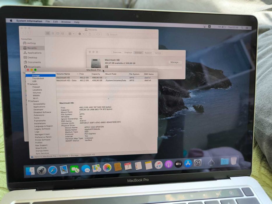 MacBook Pro 13-инча (модел 2020 г.)  Intel Core i7, 16 GB RAM, 512 GB SSD