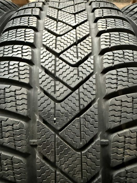 2x Anvelope noi de Iarna 245/45 r18 seal - Pirelli Sottozero 3 Winter