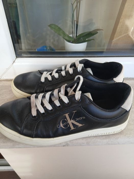 Дамски кецове и маратонки 37