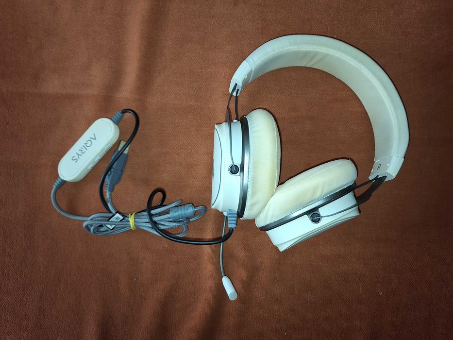 Casti AQIRYS Altair cu fir, telecomanda/fir, USB