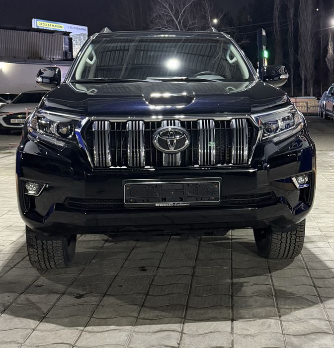 Toyota Land Cruiser Prado 150 VX год 2023