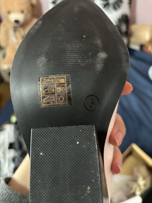Ghetute Asos cu toc