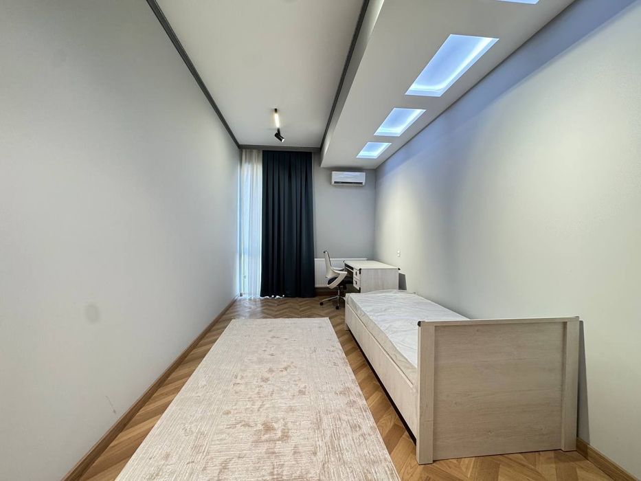 Квартира 4 ком в новостройке, 131м² Яккасарайский район, Парк Бабура