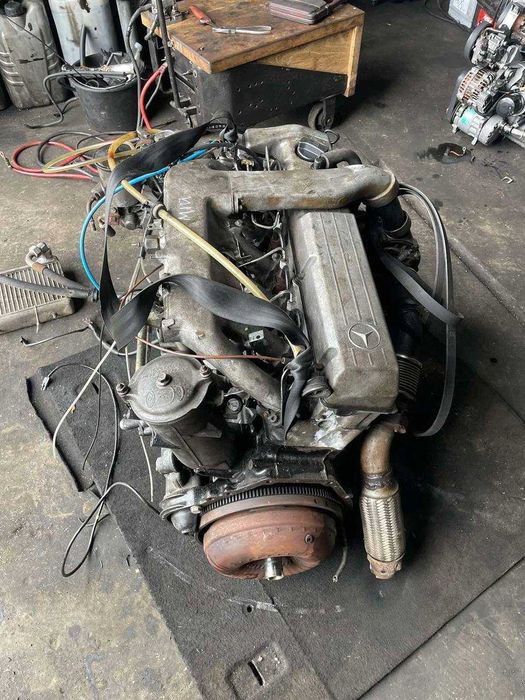 Двигатель Mercedes OM603 3.0 Turbo дизель