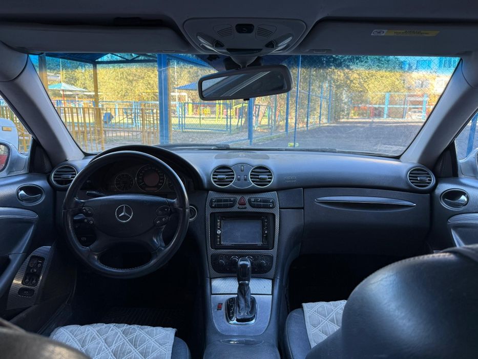 Продам машину. CLK 240.