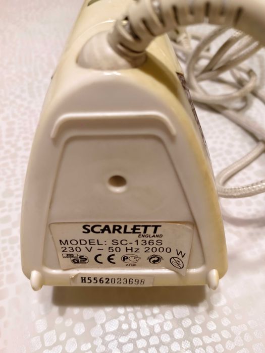 Утюг Scarlett SC-136S