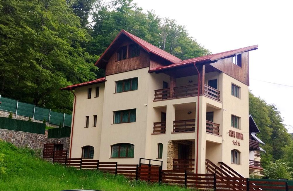 Pensiune ***  de vinzare  în Bușteni