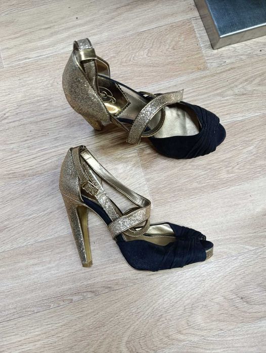 Туфли женские новые