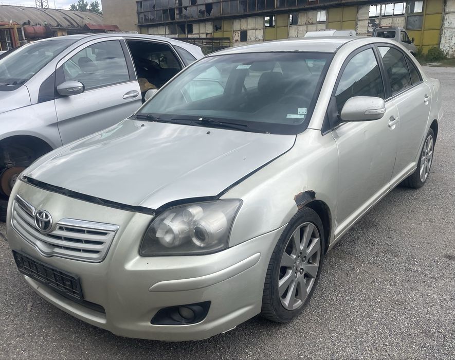Toyota Avensis 2.2 d 150 к. с на части