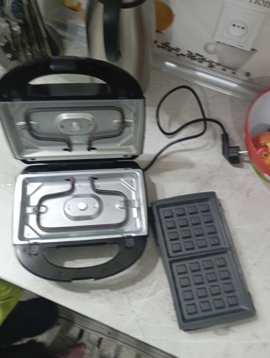 Pichinik pishiradgan pech sotladi