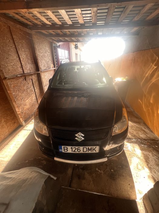 SUZUKI Sx4