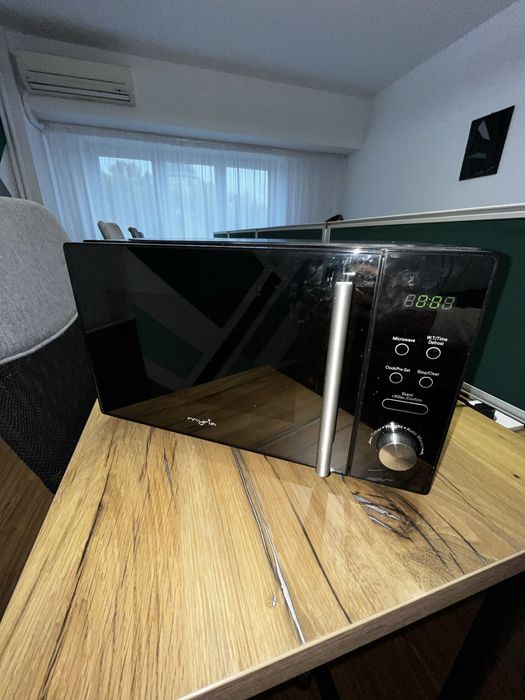 Cuptor cu microunde Myria