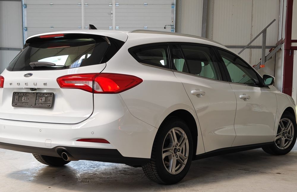FORD Focus 2021 — imagine 5