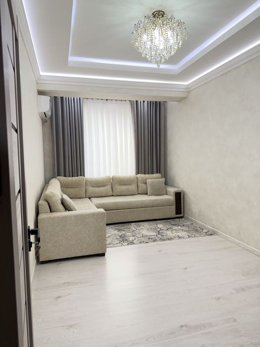 Продается трехкомнатная квартира  в новостройке, дом кирпичный.