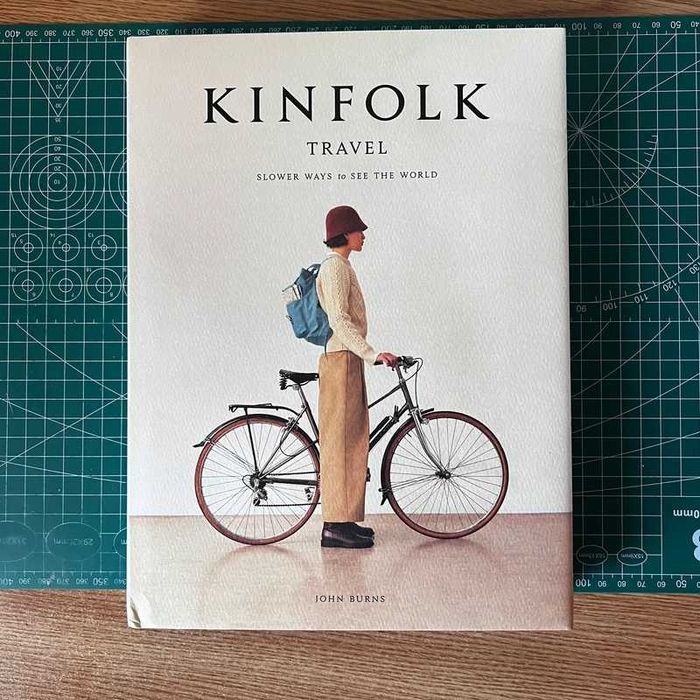 Kinfolk Travel - Carte premium slow travel, ca nouă!