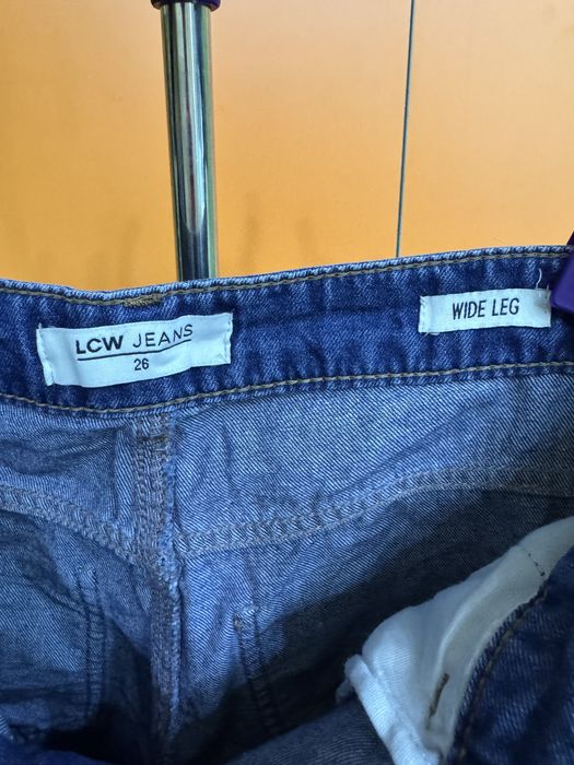 Продаются синие женские джинсы от Lc Waikiki