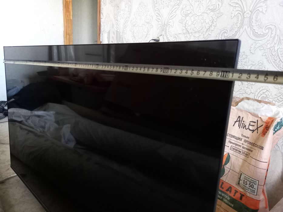 DEXP 4K Ultra HD Smart TV