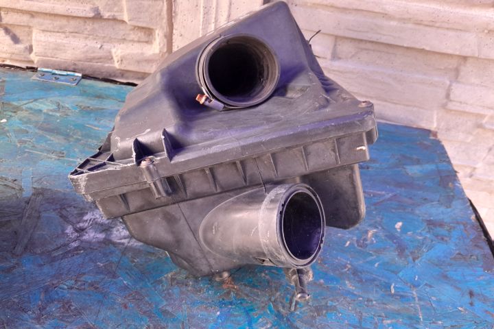 Carcasa filtru aer 55557127 - 1.7 CDTI 55557127 - 1.7 CDTI Opel Astra