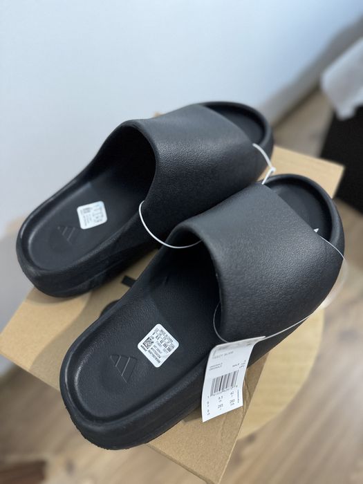 Papuci Adidas Yezzy Slide