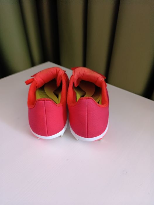 Детски бутонки Адидас